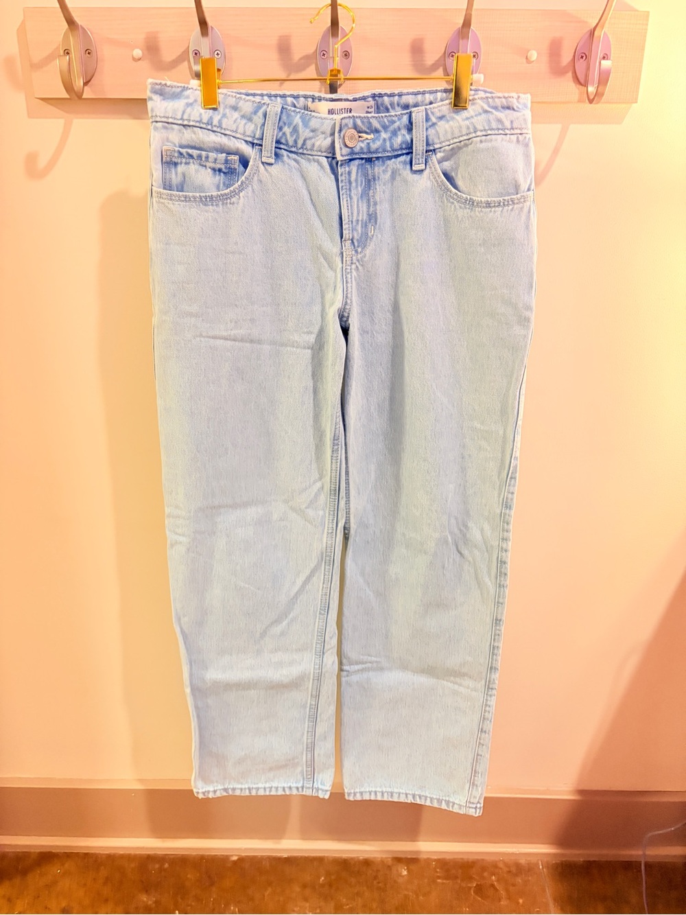 Hollister Light Blue Straight-Leg Women’s Jeans
